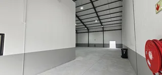 409m2 A-Grade Warehouse To Let in Stikland Bellville