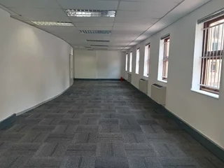 220m² Office to rent Rivonia