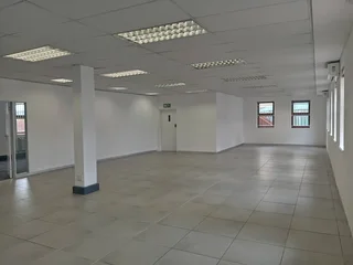220m² Office to rent Rivonia