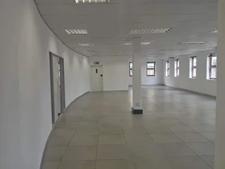 220m² Office to rent Rivonia