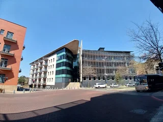 282 sqm Office to Let in Melrose Arch