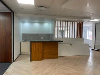 351 sqm Office To Let in Bryanston
