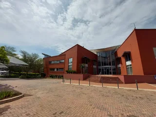178 sqm Office to Let in Bedfordview