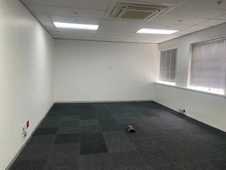 351 sqm Office To Let in Bryanston