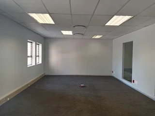 554m² Office to let Sunninghill