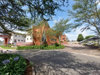 178 sqm Office to Let in Bedfordview