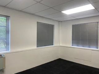 351 sqm Office To Let in Bryanston