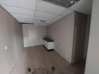 178 sqm Office to Let in Bedfordview