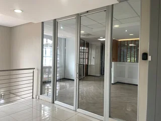 351 sqm Office To Let in Bryanston
