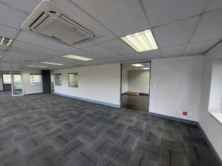 247 sqm Office To Let in Bedfordview