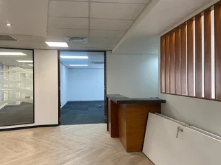351 sqm Office To Let in Bryanston