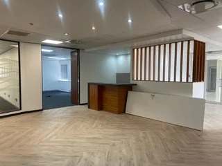 351 sqm Office To Let in Bryanston