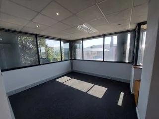 1196 sqm Office to Let in Bedfordview