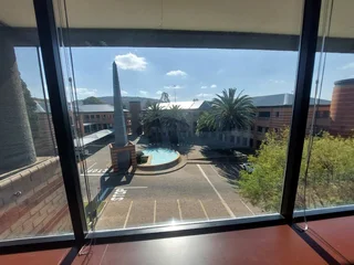 1196 sqm Office to Let in Bedfordview