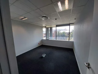 1196 sqm Office to Let in Bedfordview