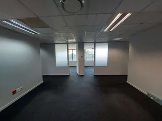 1196 sqm Office to Let in Bedfordview