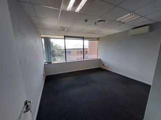1196 sqm Office to Let in Bedfordview