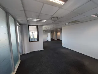 1196 sqm Office to Let in Bedfordview