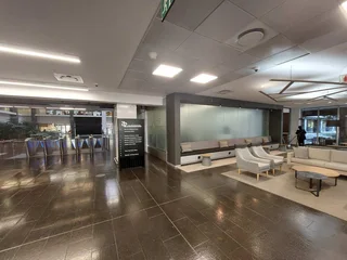 2111 sqm Office to Let in Bedfordview