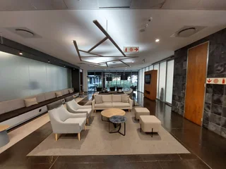 2111 sqm Office to Let in Bedfordview