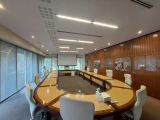 2111 sqm Office to Let in Bedfordview