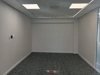 667m² Office to rent Woodmead