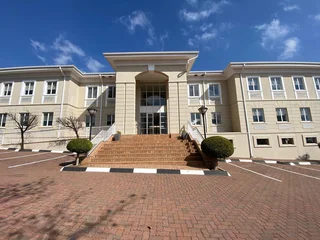 2415 sqm Office To Let in Bryanston