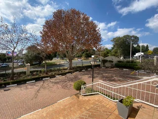 2415 sqm Office To Let in Bryanston