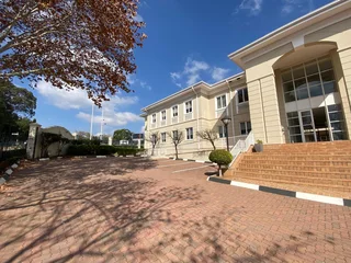 2415 sqm Office To Let in Bryanston