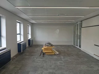 667m² Office to rent Woodmead