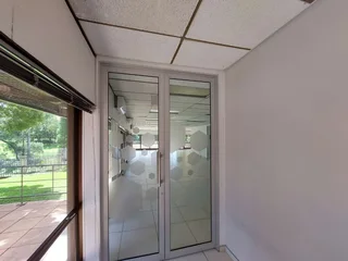 438 sqm Office to Let in Bedfordview