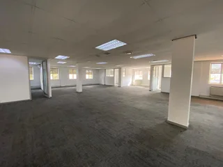 2415 sqm Office To Let in Bryanston