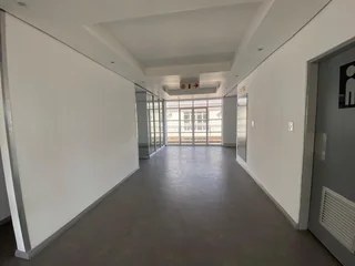 2415 sqm Office To Let in Bryanston