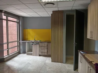 317m² Office to let Woodmead