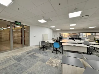 270 sqm Office to Let in Sandton
