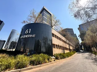 270 sqm Office to Let in Sandton