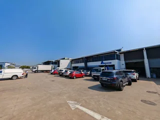 522m2 Warehouse TO RENT / TO LET  in Riverhorse Valley | Swindon Property