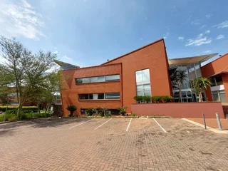 131 sqm Office to Let in Bedfordview
