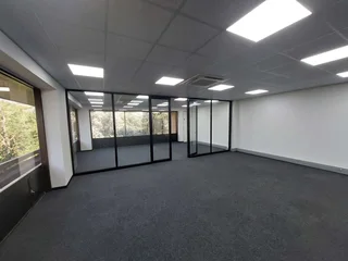 318 sqm Office to Let in Bedfordview