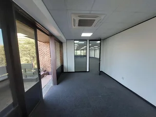 318 sqm Office to Let in Bedfordview