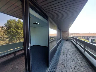 318 sqm Office to Let in Bedfordview