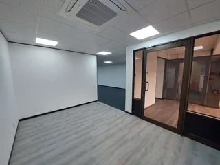 333 sqm offices To Let in Bedfordview