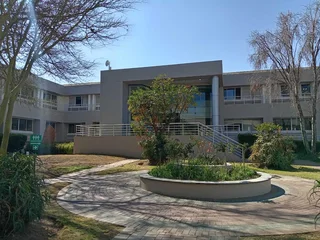 686 sqm Office To Rent, Woodmead