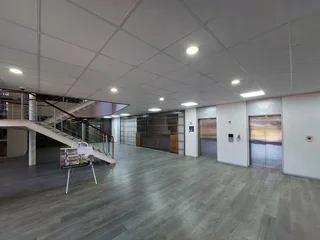 318 sqm Office to Let in Bedfordview