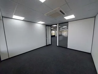333 sqm offices To Let in Bedfordview