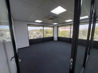 333 sqm offices To Let in Bedfordview