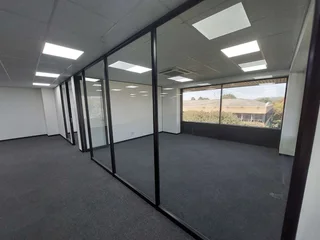 333 sqm offices To Let in Bedfordview