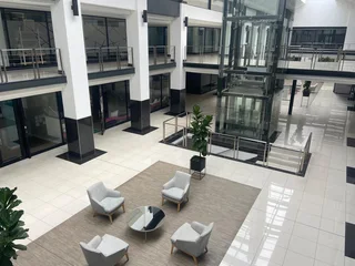 739 sqm Office To Let in Bryanston