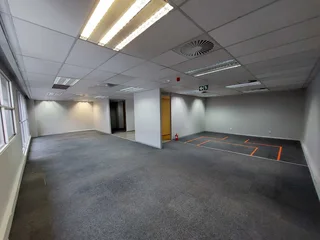 284 sqm Office to Let in Bedfordview