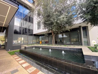 330 sqm Office To Let in Fourways